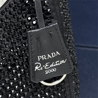 pra*a re-edition 2000 mini-bag with Di*m*nd all black 1ne515