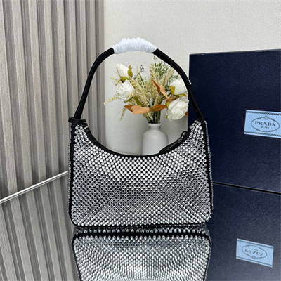 pra*a re-edition 2000 mini-bag with Di*m*nd black 1ne515