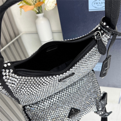 pra*a re-edition 2000 mini-bag with Di*m*nd black 1ne515