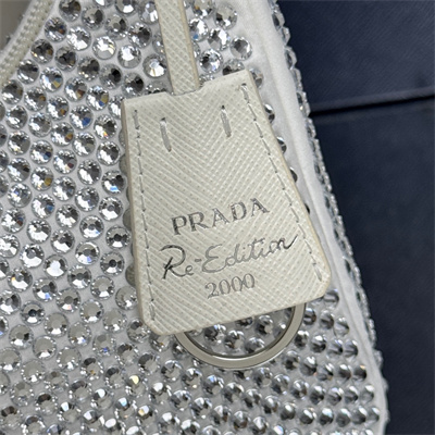 pra*a re-edition 2000 mini-bag with Di*m*nd white 1ne515