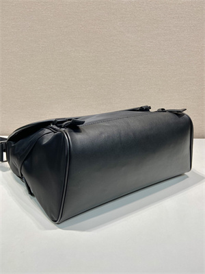 Pra*a re-nylon and leather shoulder bag black 2vd052