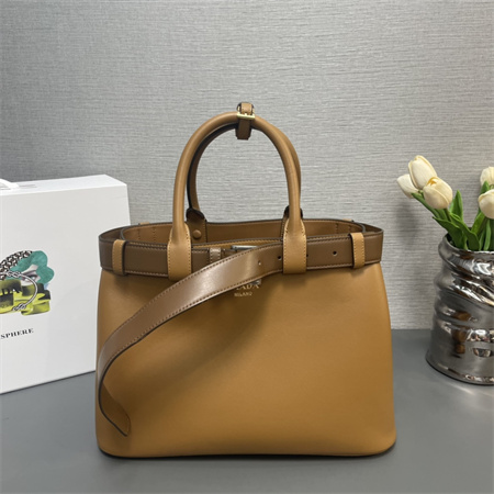 Pra*a buckle medium leather handbag with double belt brown 1ba417