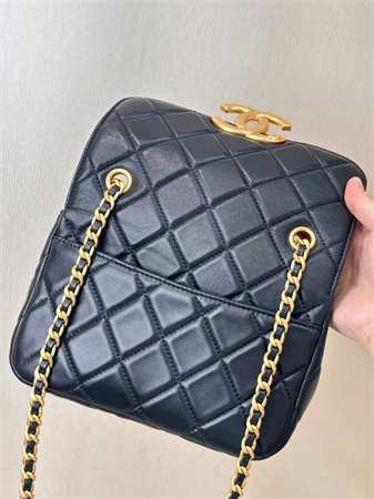 Ch*el mini flap bag shinny lambskin &gold tone metal black as5026