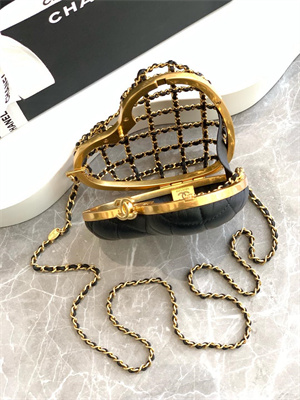Ch*el heart shaped evening bag lamskin black as4027