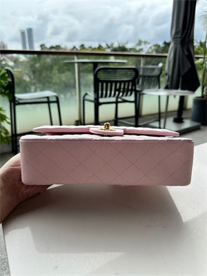 Ch*el medium classic flap bag grained calfskin gold tone metal pink 01112