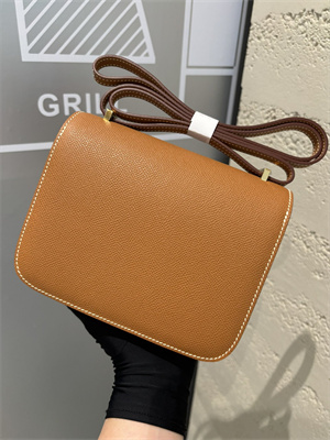 Constance Bag Epsom Leather 18CM Gold/Silver Tone Metal In Gold Color HS (With mirror)