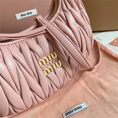 M*um*u wander matelassé nappa leather small hobo bag powder pink color