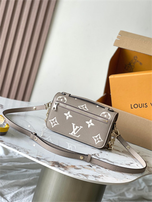 L.V Pochette Metis East West Monogram Empreinte embossed cowhide leather Tourterelle Gray / Cream Beige M23081 TOP