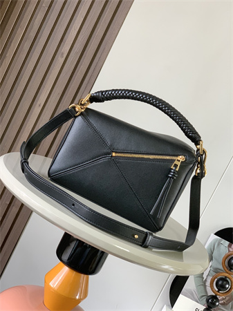 L0ew* small puzzle bag in classic calfskin black