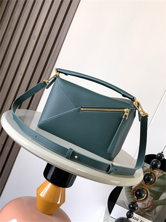 L0ew* small puzzle bag in classic calfskin