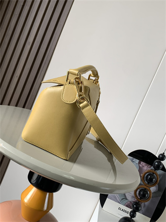 L0ew* small puzzle bag in classic calfskin