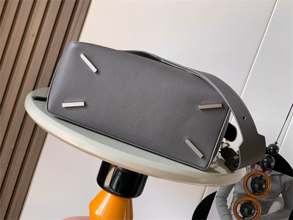 L0ew* puzzle bag in soft grained calfskin