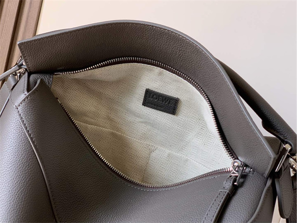 L0ew* puzzle bag in soft grained calfskin