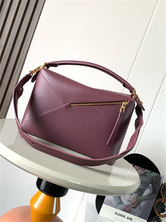 L0ew* puzzle bag in classic calfskin