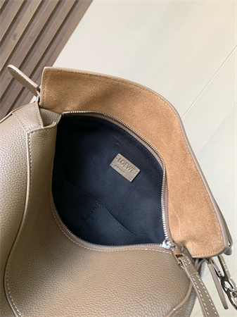 L0ew* puzzle bag in soft grained calfskin