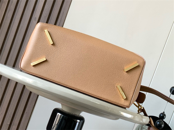 L0ew* puzzle bag in soft grained calfskin