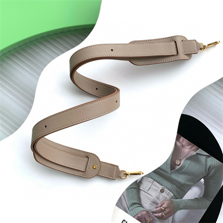 L0ew* strap in calfskin adjustable