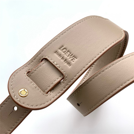 L0ew* strap in calfskin adjustable