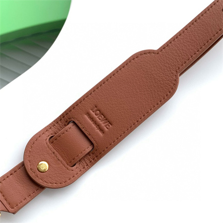 L0ew* strap in calfskin adjustable
