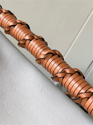 L0ew* small puzzle bag in classic calfskin