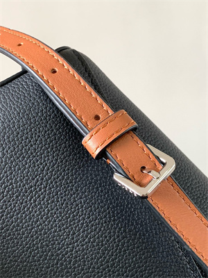 L0ew* goya backpack in soft grained calfskin black