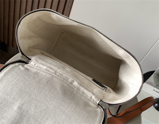 L0ew* goya backpack in soft grained calfskin black