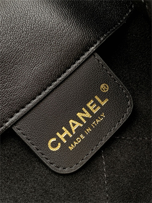 Ch*el hobo bag lambskin gold tone metal black as5403