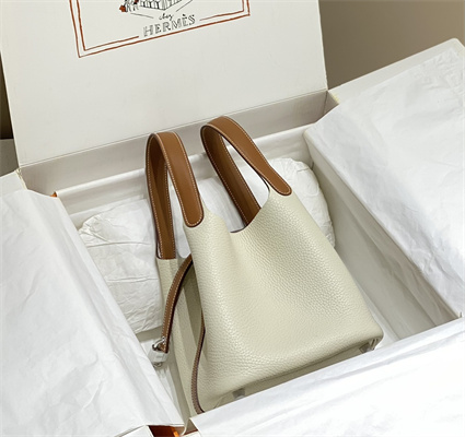 Picotin Lock Bag 18 Togo Leather Silver Tone Metal In Craie/Gold HS