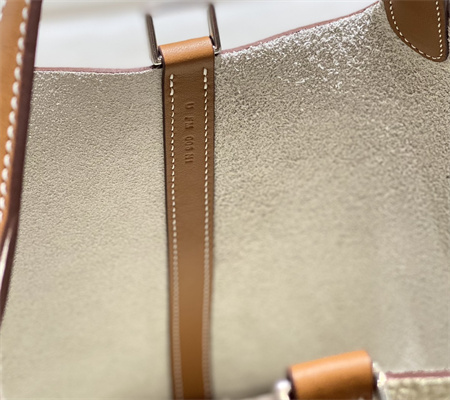 Picotin Lock Bag 18 Togo Leather Silver Tone Metal In Craie/Gold HS