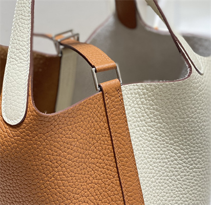 Picotin Lock Bag 18 Togo Leather Silver Tone Metal In Craie/Gold HS