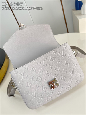 L.V Pochette Métis Monogram Empreinte Brume M13481