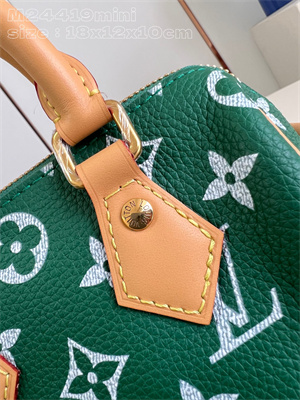 L.V Speedy P9 Bandoulière 18 Monogram Soft Calfskin Green