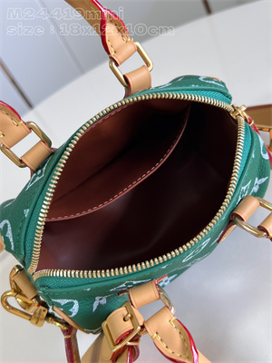 L.V Speedy P9 Bandoulière 18 Monogram Soft Calfskin Green