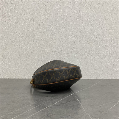 Ce**e teen lulu in triomphe canvas and calfskin