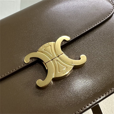 Ce**e classique triomphe bag in shiny calfskin dk brown color
