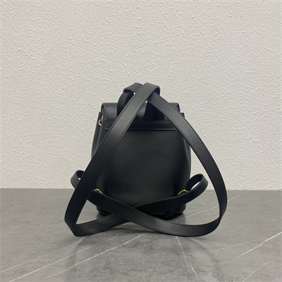 Ce**e backpack bonnie in smooth calfskin black color