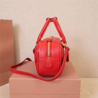 M*um*u arcadie matelassé nappa leather top handle bag red color