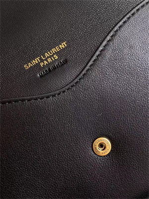 Y.S.L LOULOU Medium in MATELASSÉ lambskin Gold Tone Metal Dk Strong Moss