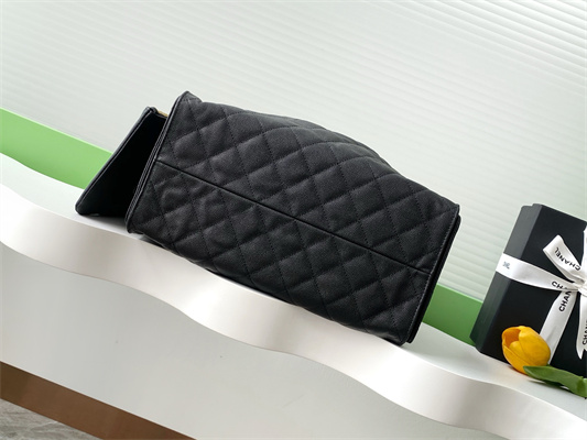 Ch*el 25 medium handbag grained calfskin gold tone metal black as5311