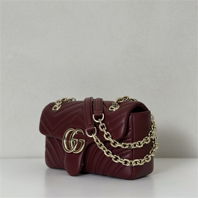 Gu.cci GG Marmont Small shoulder bag matelassé chevron lambskin leather Lt Gold toned hardware Rosso Ancora red 837280