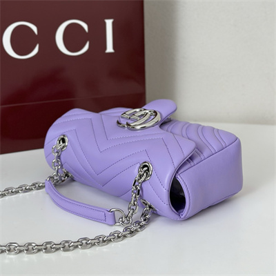 Gu.cci GG Marmont Small shoulder bag matelassé chevron lambskin leather Silver toned hardware Lilac 837280