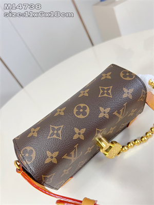 L.V Steamer Wearable Wallet Monogram Canvas M14738