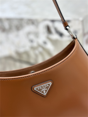 Pra*a cleo brushed leather shoulder bag brown 1bc499