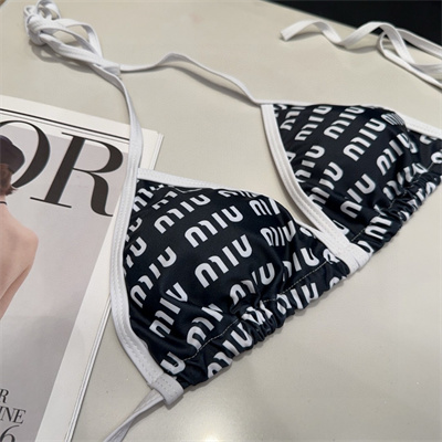 M*um*u swimsuits 38400