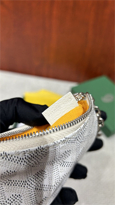 Go*ard key pouch coin purse Go*ardine canvas & chevroches calfskin white