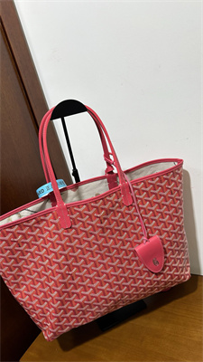 Go*ard saint l0*is pm bag in Go*ardine canvas & chevroches calfskin fuchsia