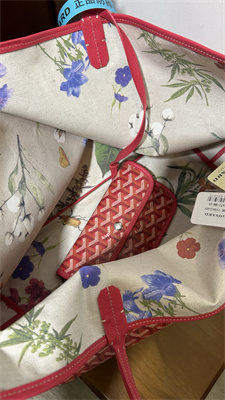 Go*ard saint l0*is gm bag in Go*ardine canvas & chevroches calfskin fuchsia