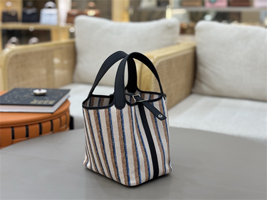 Picotin Lock 18 Bag in taurillon Clemence leather with “Couverture Lignes” embroidery Black HS