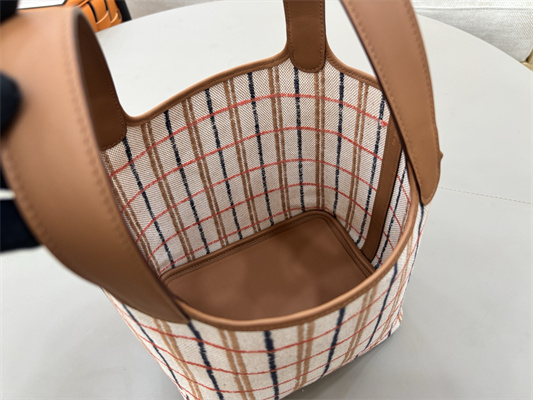 Picotin Lock 18 Bag in H canvas and Swift calfskin with “Couverture Carre” embroidery Gold HS