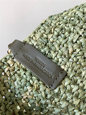 L0ew* slit mini tote bag in raffia &calfskin green